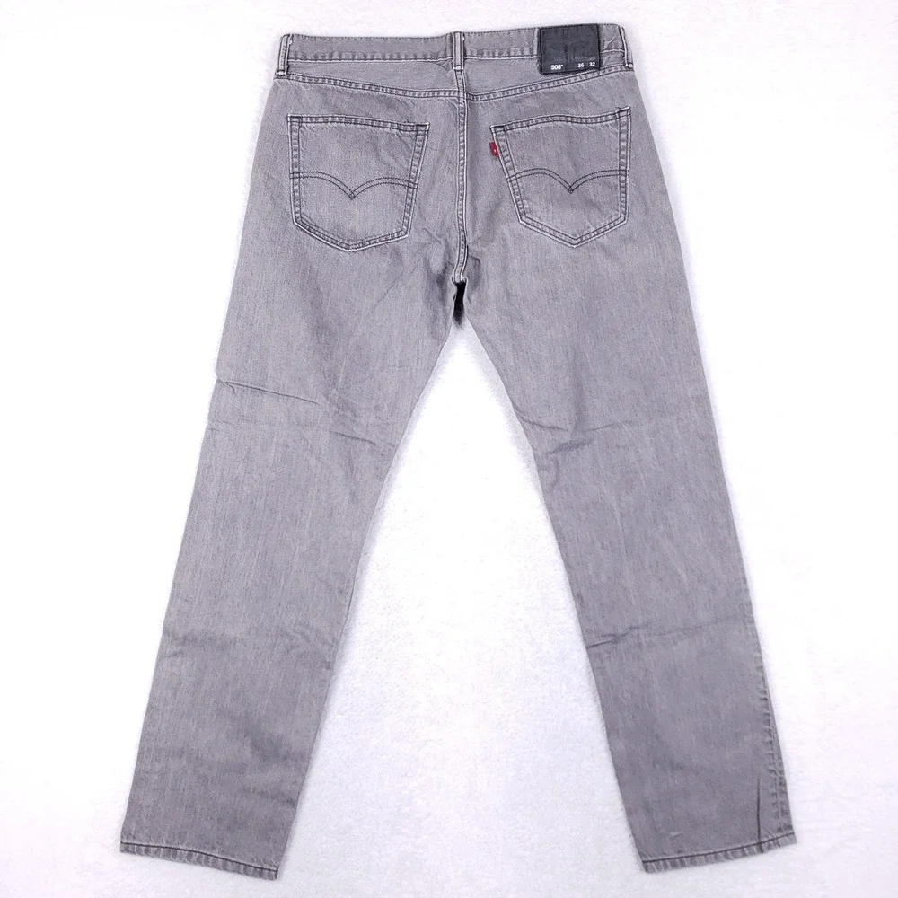 Levis see measurements